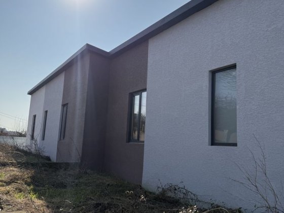 Продаж дуплексу, поруч з цетром! Може бути ремонт! Ужгород