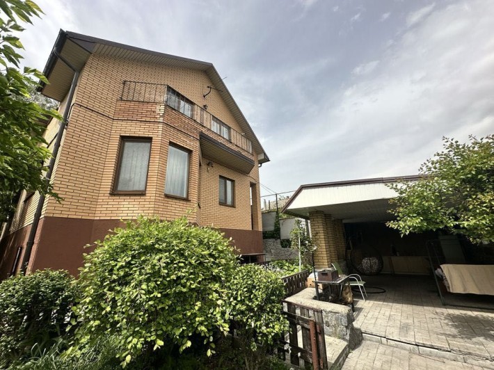 Будинок мрії ЖМ Перемога — 160 м², зелена ділянка, все для життя - фото 1