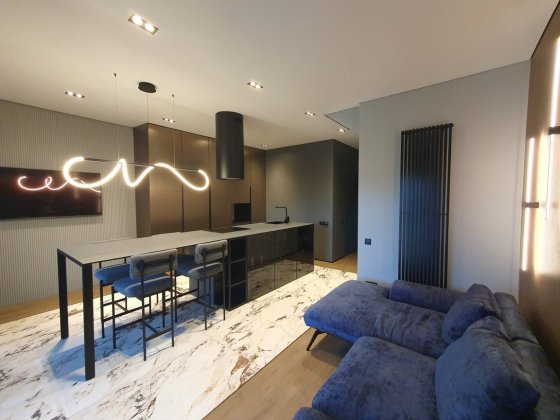 Таунхауз, Осокорки, 2 уровня, дизайнерский ремонт, мебель, техника Киев