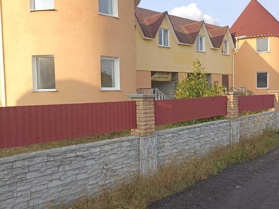 ДОМ на 2 владельца (можно под мини отель или хостел) в 100м от пляжа Житомир