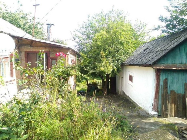 Продам будинок з ділянкою - фото 1