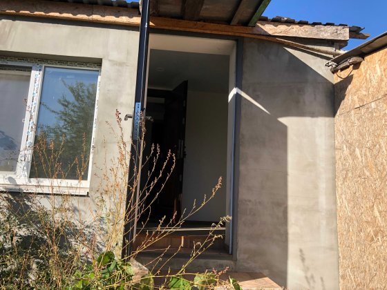 Продам часть дома с отдельным входом и двором Дніпро