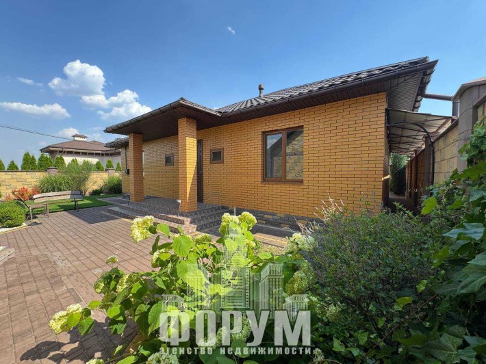 Современный дом в элитном поселке на Великом Лугу - фото 1