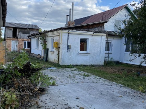 Продаю частину будинку з землею Житомир
