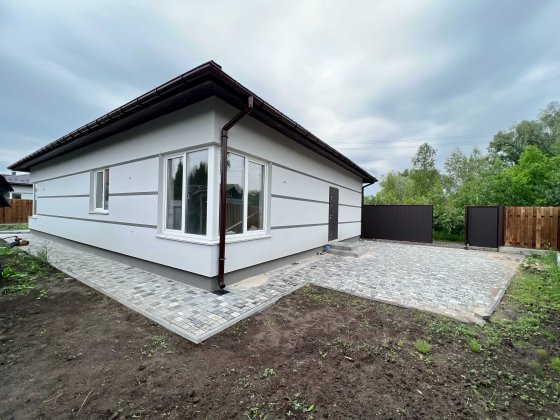 Осокорки. Одноэтажный дом 145м2 участок 5 соток от метро Славутич 5км Киев