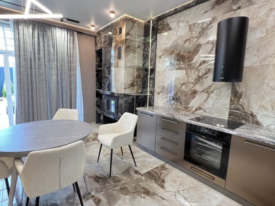 Котедж з ремонтом Ужгород