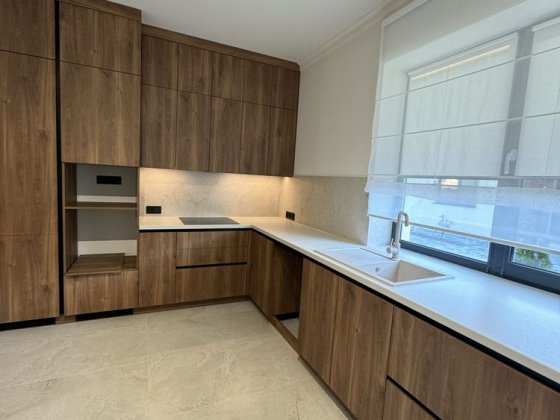 Продається будинок з ремонтом Ужгород