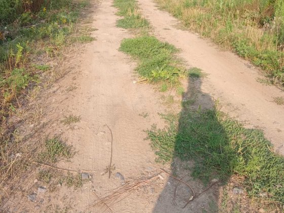 Дачу Київ Жуляни - будиночок та землю. Продам Киев