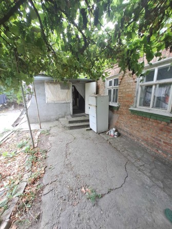 Продаж будинку з двома гаражами та літнім будинком - фото 1