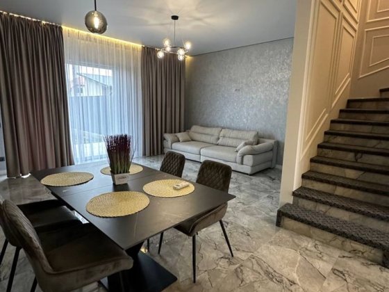 Продаж дуже красивого таунхаусу в Садовому Ужгород