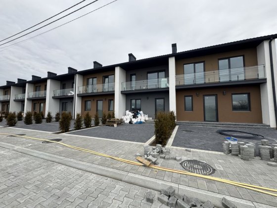 Продаж Котеджів р-н Садовий/140м2/єОселя Ужгород