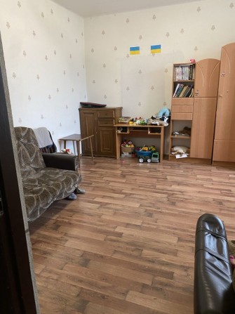 Частина будинку три великі кімнати - фото 1