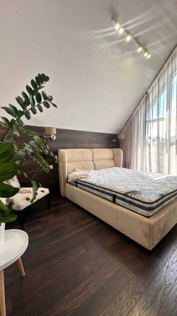 Будинок з ремонтом в КМ в мальовничому куточку 141 м2 4 сотки.Київ - фото 1