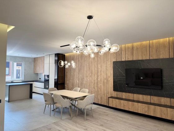 Продаж розкішного котеджу Ужгород