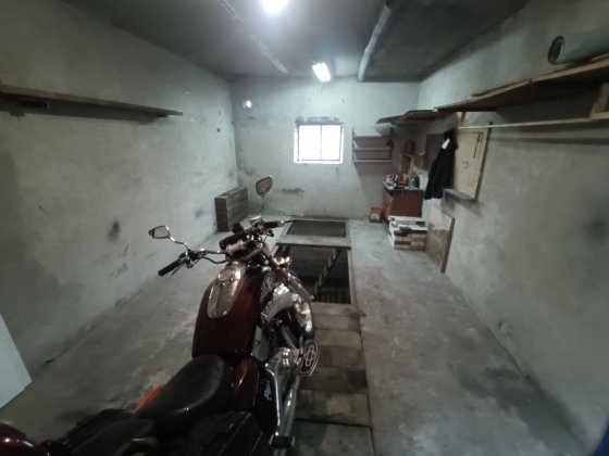 Гараж продаж вул Мідна Малехів