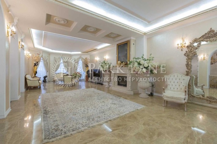 Продаж триповерхового будинку, ділянка 7 соток. Печерськ, 800 м.кв - фото 1