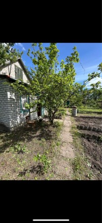 Продам дачу в Таромському, в районі церкви. Землі 5 соток. 2 кімнати. - фото 1