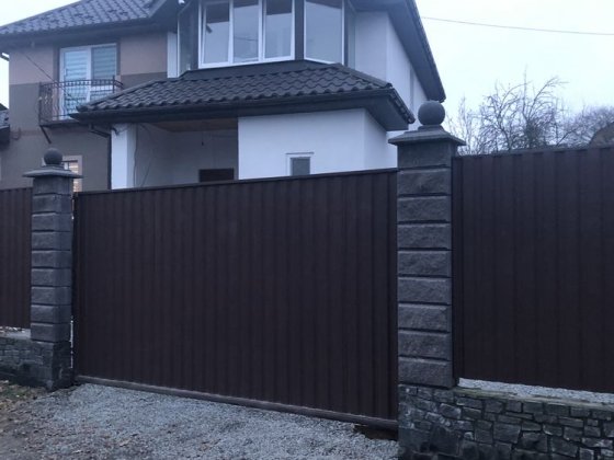 Продам двоповерхову частину будинку Житомир