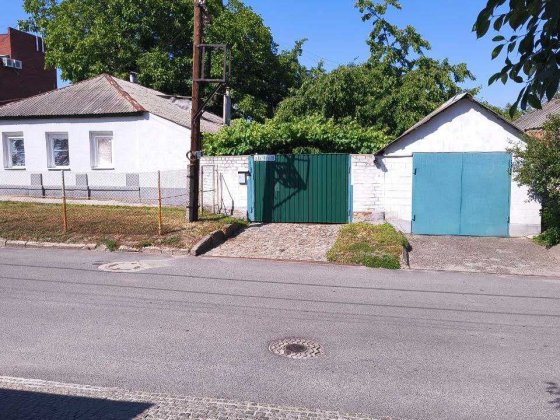 Будинок + ділянка у центрі Дніпро