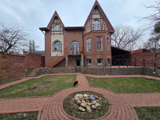 Продам будинок(280м2)з ремонтом в Шевченківському р-ні. вул. Туполева Киев