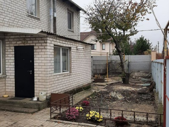 Продаж дому  на Бородинському