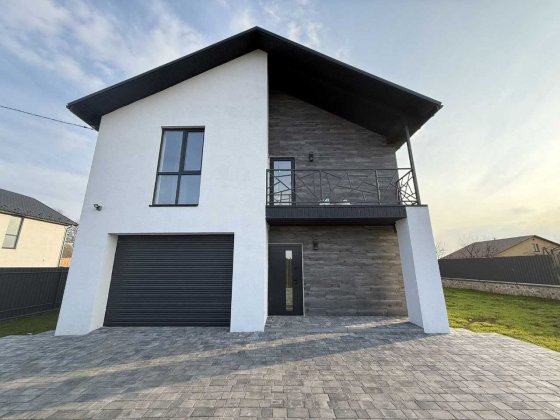 Продаж житлового будинку 8соток з ремонтом та технікою Винница