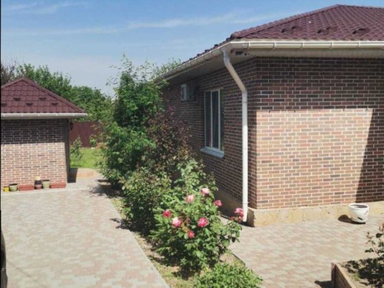 Затишний одноповерховий будинок в центрі Правого берега (22-350-471)