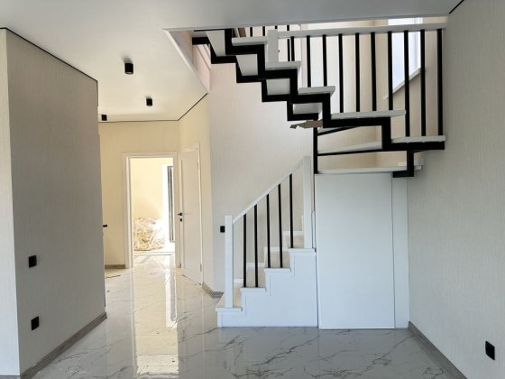 Продам таунхаус 95 кв.м з ремонтом Барське шосе Винница