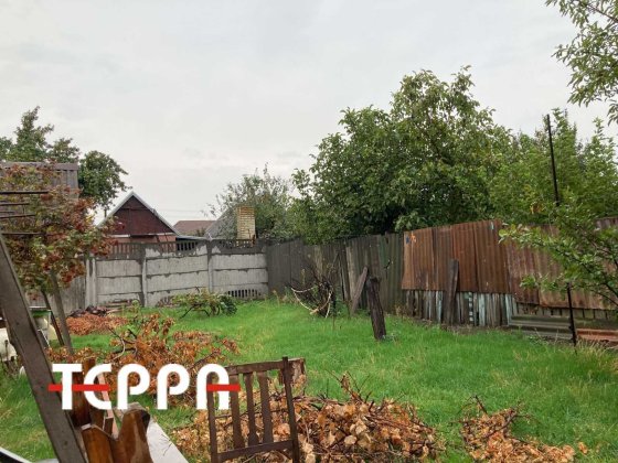 Продаж чудового будинку з земельною ділянкою