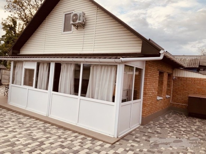 Продажа 2-эт. полдома ~65м2 район Большая Балка. - фото 1
