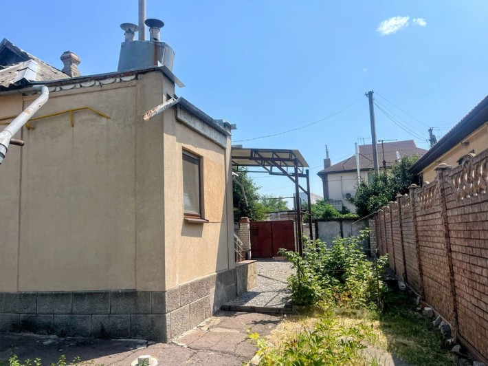 Продам Дом на КЛОЧКО. с ГАРАЖОМ и Летней Кухней - фото 1