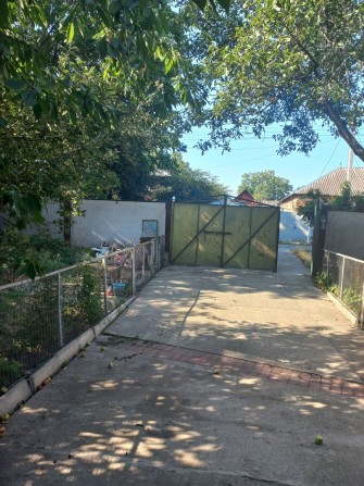Продам два дома в окремому дворі - фото 1