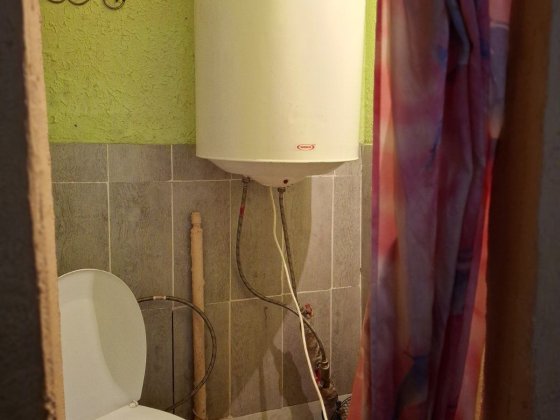 Продам пол дома Днепровский р-н