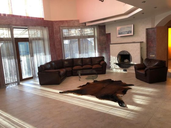 Продам двух поверховий будинок. Винница