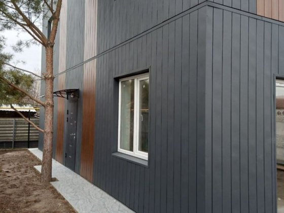 Продаётся  2 х этажный дом Бородинский микрорайон