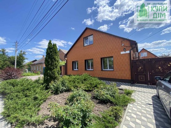 Продаж 2-х будинків на одному подвір'ї (3D Тур) Кропивницкий