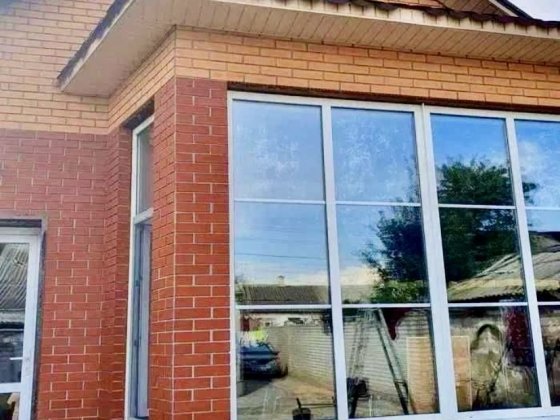 Продам добротный дом р-н пр Металлургов -Возможен безналичный  расчет! Дніпро