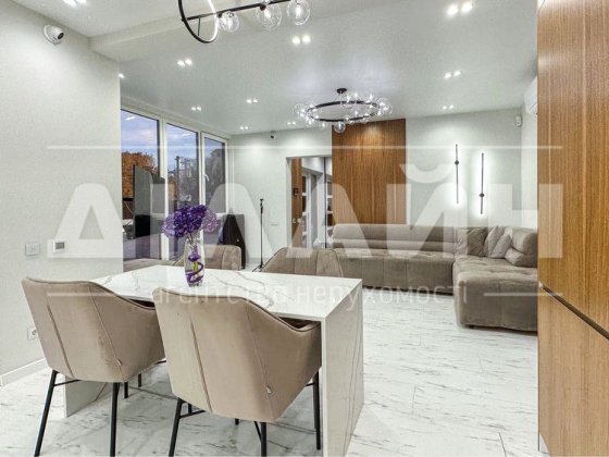 Новый  сказочный дом VIP класса на В.Лугу 115 м2 ,3 спальни , 2 с/у