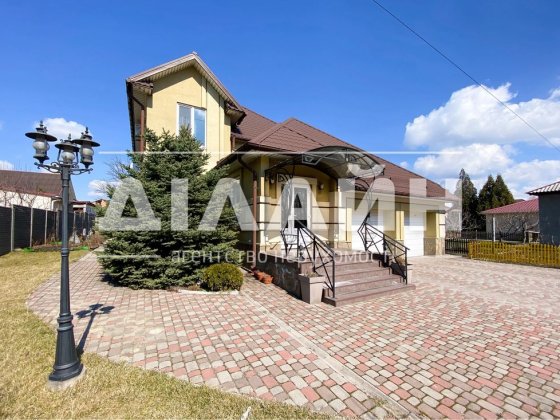 Супер дом ! На Правом берегу 250 м2 , 8 сот