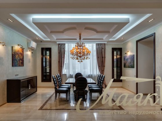 Безупречный дом на Великом Лугу