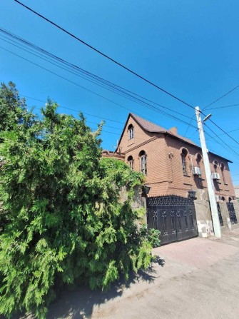 Продам дом 5к Район Красным Камнем парк Молодежный - фото 1