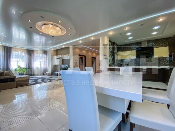 Будинок  PREMIUM 220 м2 , 4 спальні  в центрі Правого Берега