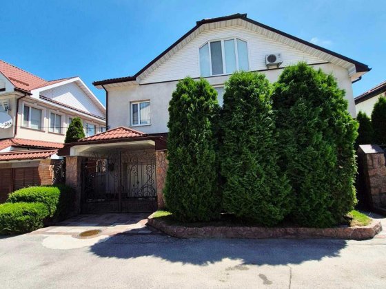 Продам неймовірний маєток наповнений домашнім теплом. Р-н Міськсаду. Кропивницкий