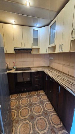 Продам дом на 2 входа в пешей доступности от м. Холодная Гора - фото 1
