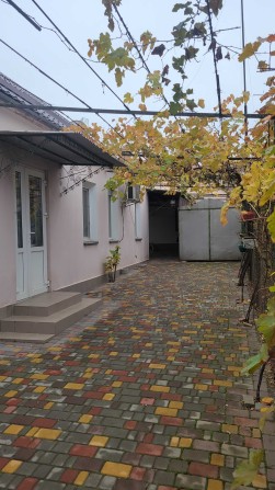 Продаю будинок вул. Новобузька добротний всі зручності земля - фото 1