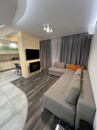 Продаж 2к. (70м2) Феодосійська, 1 Ст.М. Деміївська - фото 1