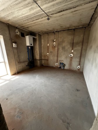 Квартира в центрі міста з частковим ремонтом. Газ, балкон - фото 1