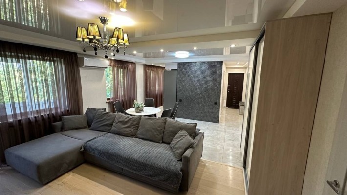 Vip  3-к. Квартира в Центре. Внимательно читайте описание ниже - фото 1