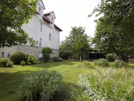 Продаж будинку на 15 сотках, тиха локація. Петропавлівська Борщагівка Петропавлівська Борщагівка