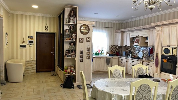 Продажа  дома с.Софиевская Борщаговка 200м евроремонт - фото 1